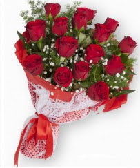 11 adet kırmızı gül buketi  Manisa çiçek gönderme 