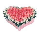 kalp içerisinde 9 adet pembe gül  Manisa hediye sevgilime hediye çiçek 