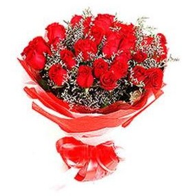  Manisa çiçek siparişi sitesi  12 adet kırmızı güllerden görsel buket