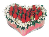  Manisa anneler günü çiçek yolla  mika kalpte kirmizi güller 9 
