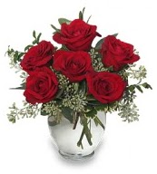 Vazo içerisinde 5 adet kırmızı gül  Manisa kaliteli taze ve ucuz çiçekler 